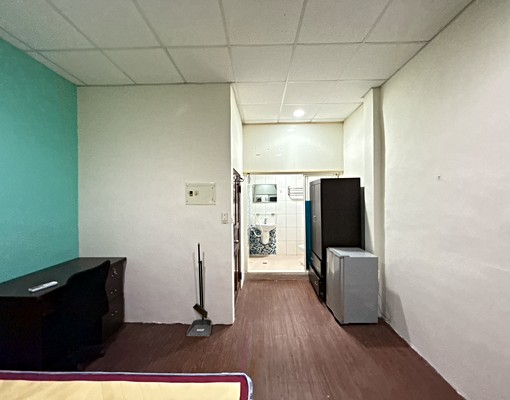 西安街優質套房含水網路第四台電5元 - Image 1