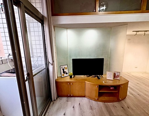大興西路稀有樓中樓2+1房/可租補/雙衛浴/社區管理 - Image 5