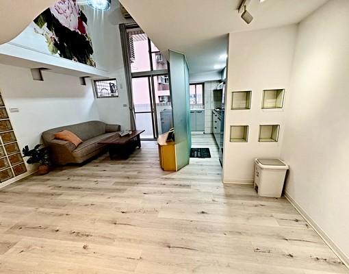 大興西路稀有樓中樓2+1房/可租補/雙衛浴/社區管理 - Image 1