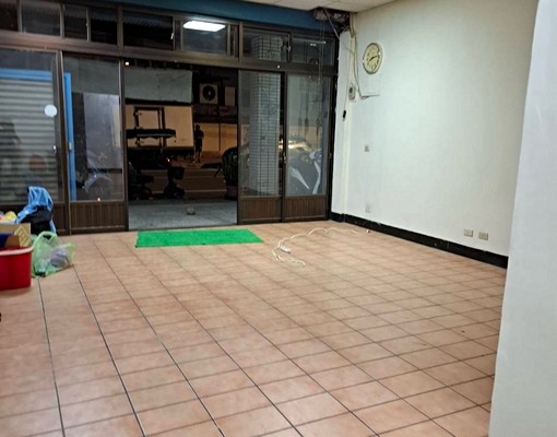 復華街1樓金店面出租 - Image 7