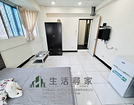 走路去一中＃秒殺雙面採光大套房＃可租補＃可貓＃陽台獨洗曬 - Image 5