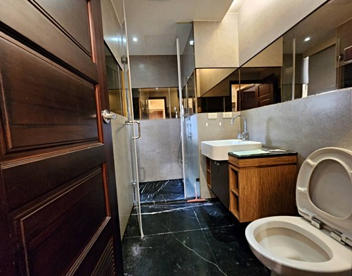 台灣大道旁大2房2衛+平面車位 - Image 5