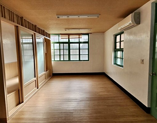 18甲三角窗透天 - Image 7