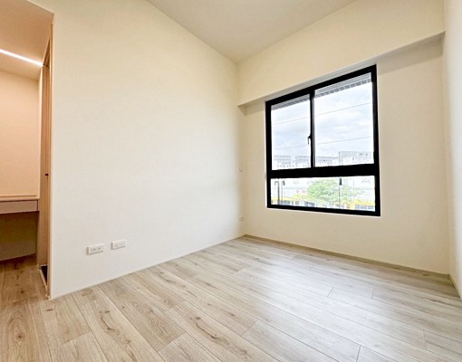 沙鹿火車站旁『侑峰鑫生活』可租補台水電全新質感三房車位露台戶 - Image 5