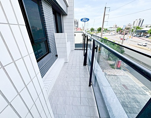 沙鹿火車站旁『侑峰鑫生活』可租補台水電全新質感三房車位露台戶 - Image 14