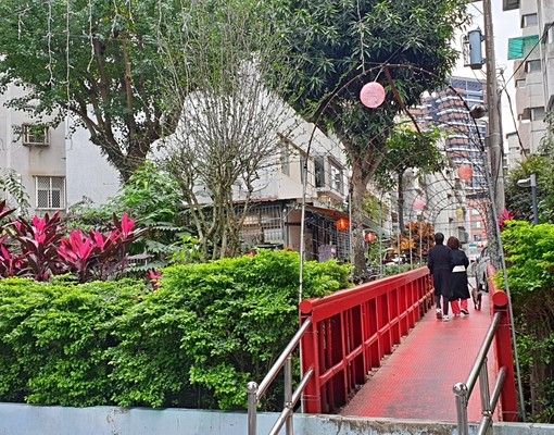 七張捷運亮麗美套房 - Image 11