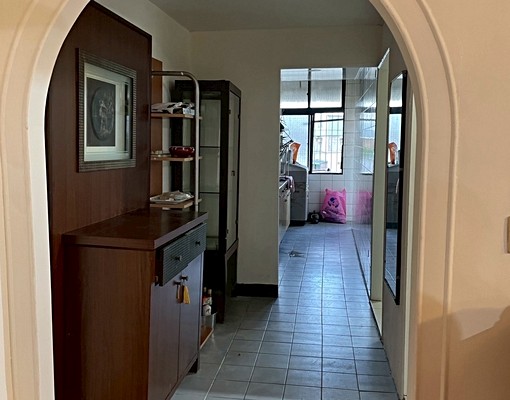 5分鐘到公館生活圈,河堤旁休閒運動很方便,安靜採光通風佳。 - Image 4
