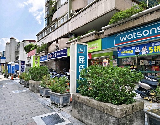 東湖國中旁安泰街公寓 - Image 9