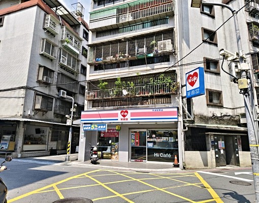 東湖國中旁安泰街公寓 - Image 15