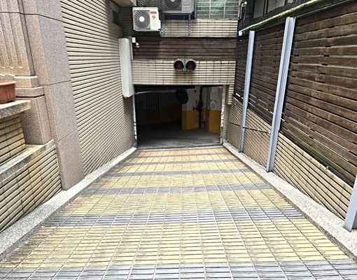 小巢~精美屋況2房可租補可寵有車位 - Image 16