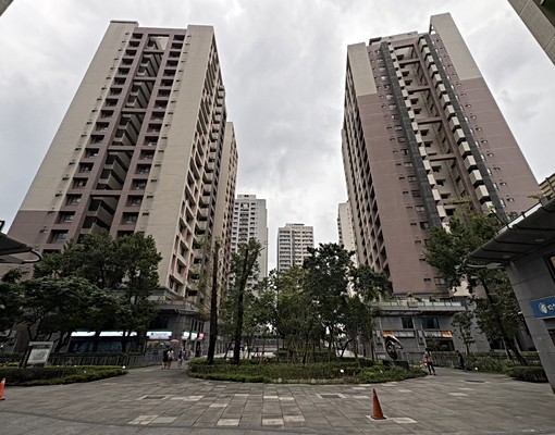 亞東醫院站電梯管理2房 - Image 1