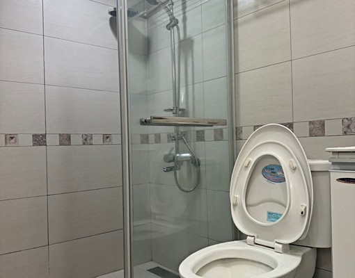 優質裝潢超優質套房採光佳坪數大(漢生東路 - Image 8