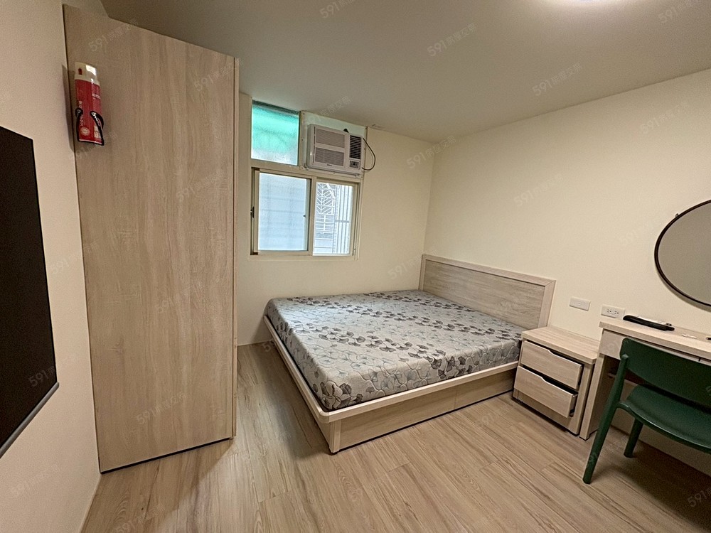 土城❣採光通風/傢俱齊全/巷內安靜/鄰近日月光廣場/土城醫院 - Image 1