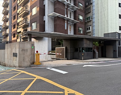 坡道地下車位出租大安地政事務所旁 - Image 2