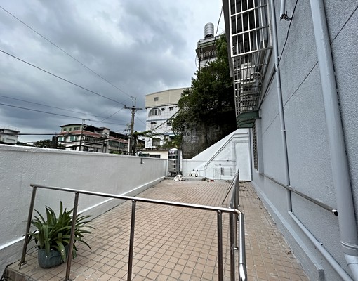 近南港展覽館汐止白雲國小透天採光套房出租 - Image 4