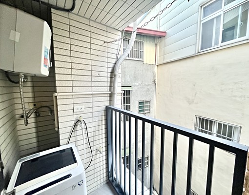 租屋補助🍁陽台獨洗🍁走路中國醫 - Image 8
