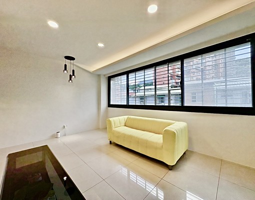 🏡超好採光✨設計師設計新裝潢、新家俱、大露天陽台🔥可養貓 - Image 3