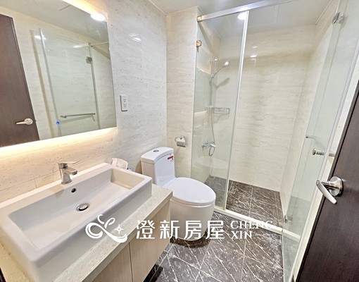 傢具齊全✨採光兩房大露台✨戶數單純✨乾濕分離✨黃金地段✨平車 - Image 11