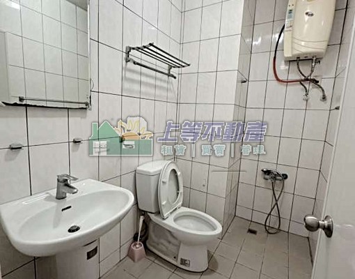 近巨城大魯閣獨洗獨曬採光網路套房 - Image 4