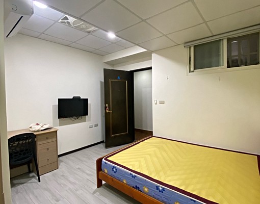 台電大樓捷運站1分鐘乾淨寬敞套房 - Image 3