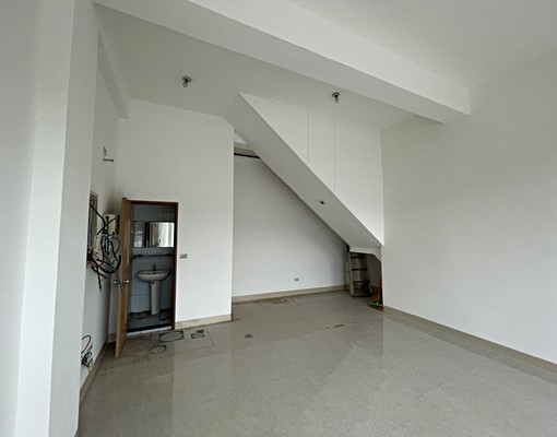 新月廣場旁舊城旁市場入口一樓出租 - Image 4
