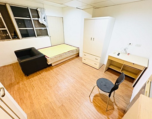 松江南京站、新裝潢採光、可補助、可貓、獨洗、垃圾代收、機能佳 - Image 1