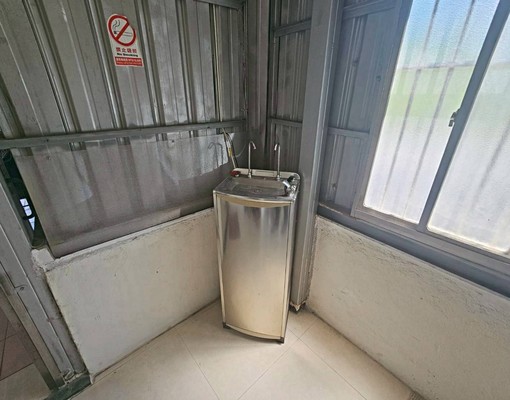士林❣️可小寵物~免爬高士林商圈飲水機走道窗格具方正包水網路 - Image 6