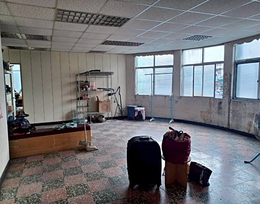 🏠超強三角窗金店面二樓住辦均可 - Image 4