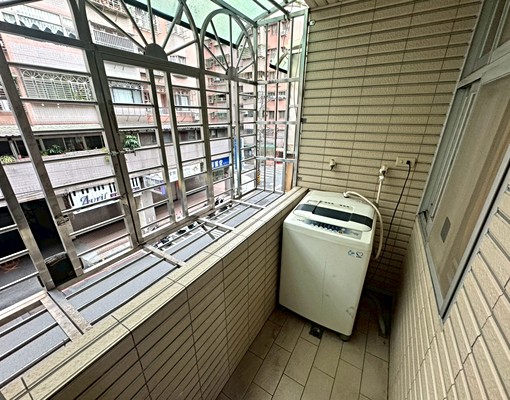 🏠新和國小🌟獨洗曬🌟免爬高🌟包水網路🌟採光通風 - Image 6