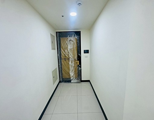 高鐵站前全新裝潢3房車位(可租補、寵物) - Image 9