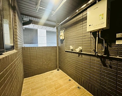 高鐵站前全新裝潢3房車位(可租補、寵物) - Image 6