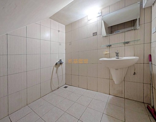 兆基🏡鄰近竹南園區分租獨立套房 - Image 7