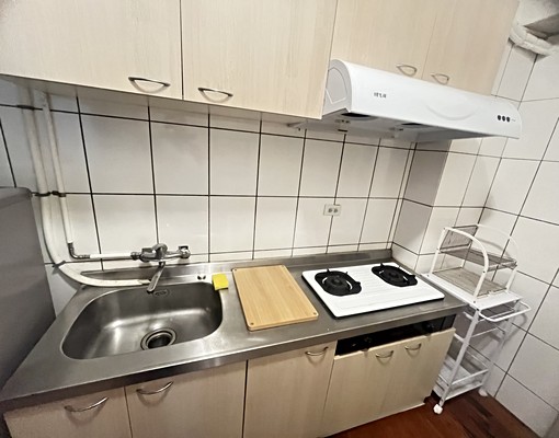 中壢/近忠貞市場/可租補/廚房/電梯/一房一廳 - Image 13