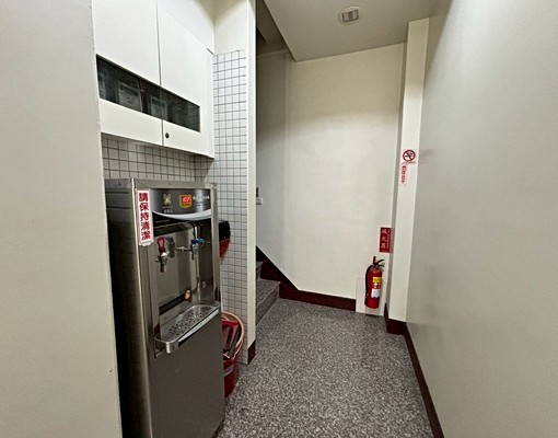 ✪軍功市場|全配獨洗曬|一樓陽台套房 - Image 4