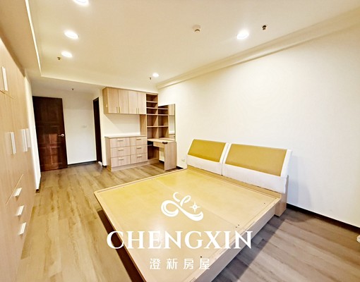 竹北喜來登旁/高樓層/稀有四房超大坪數/一層兩戶 - Image 4