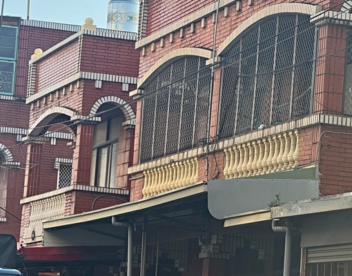 可租補竹南舊市區邊間六十六坪大透天採光好好停車 - Image 5