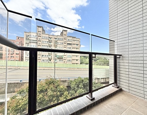 鶯歌老街，新成屋兩房，大平車，雙陽台，大樓管理 - Image 12