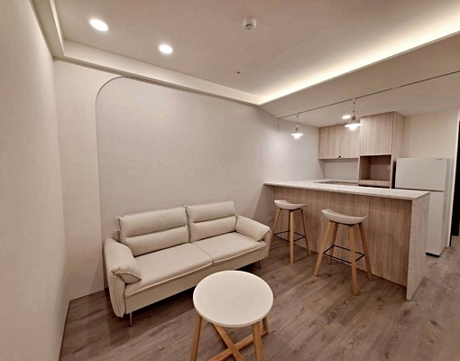 世界花園時尚美裝潢2房家具家電齊備可租補報稅 - Image 2
