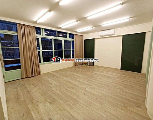 伊通街口*鬧中取靜*屋況佳*適美業*小型辦公 - Image 1