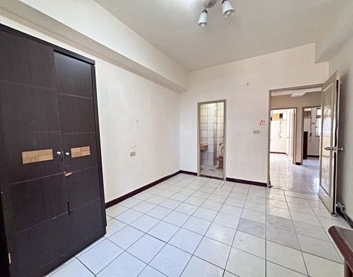 桃園｜近部桃醫院、武陵高中/可租補/含車/含管/陽台/4房 - Image 3