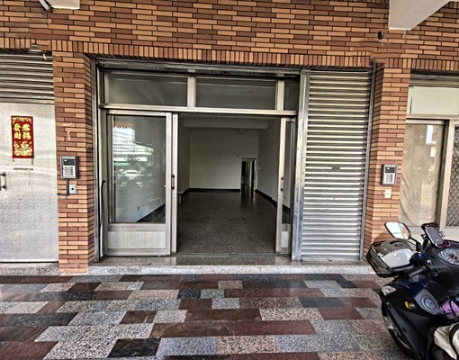 大里區日新路大五房可戶籍、可神明廳透店出租 - Image 3