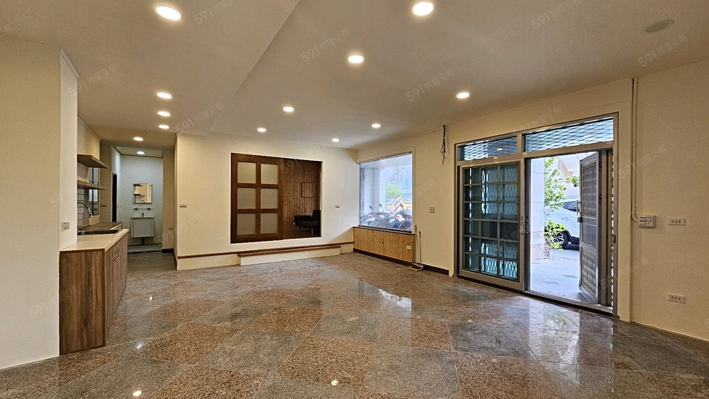 美崙近門諾1樓出租可當店面 - Image 1