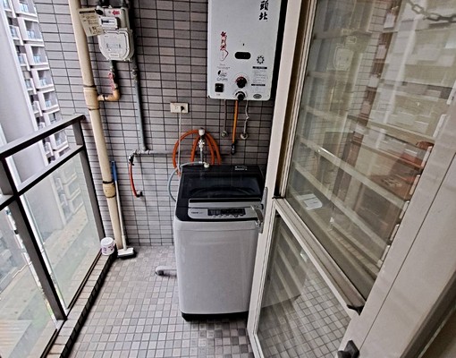 桃園中壢A21捷運站.中壢SOGO一房一廳.廚房.陽台 - Image 7