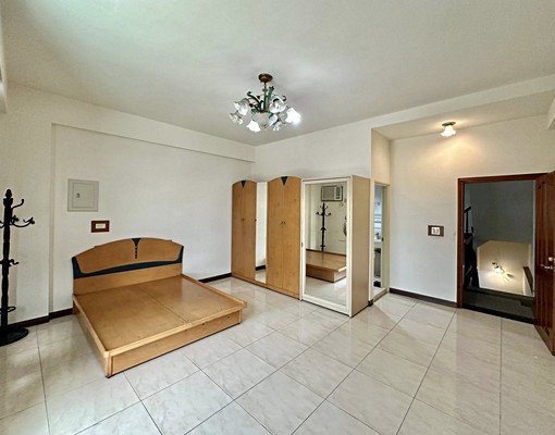 @心安家@近好市多、花園夜市旁稀缺面寬五米面公園透天店 - Image 9