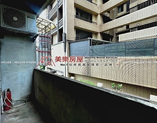 美樂*內湖空屋大三房*可報稅可營登寵可談*廠辦/辦公*工作室 - Image 1