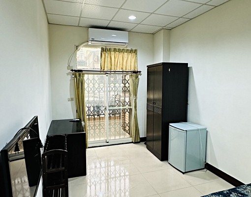 採光佳電梯套房近中原(禁菸) - Image 1