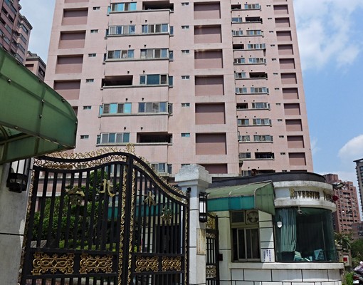 工建路~御璟水都新南港坡道平面車位 - Image 1