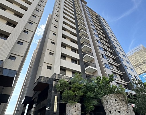 梧棲精華區全新電梯，全套家具家電，租金含地下室平面大車位。 - Image 1