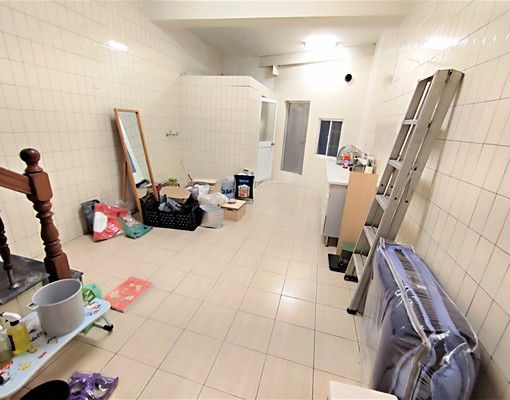 降價~三信三多商圈~寧靜溫馨工作室透天 - Image 6