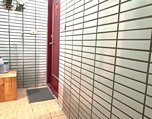 捷運附陽台12坪大套房 - Image 10